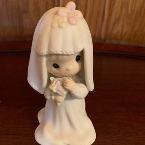 Like new precious moments statue Bride